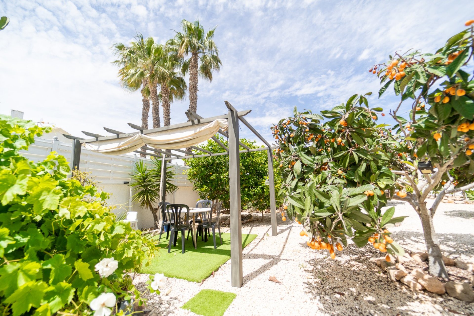 Resale - Villa -
Torrevieja - La Siesta