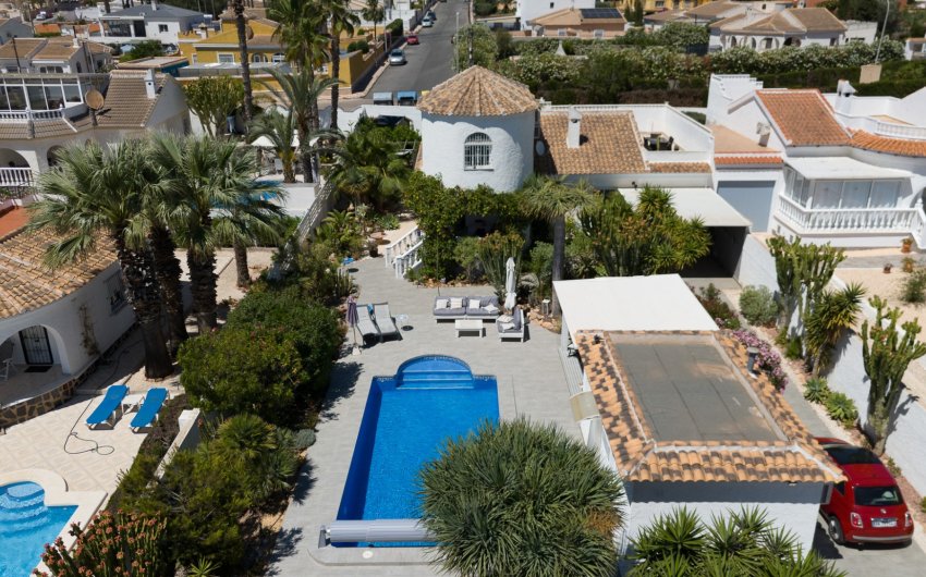 Resale - Villa -
Torrevieja - La Siesta