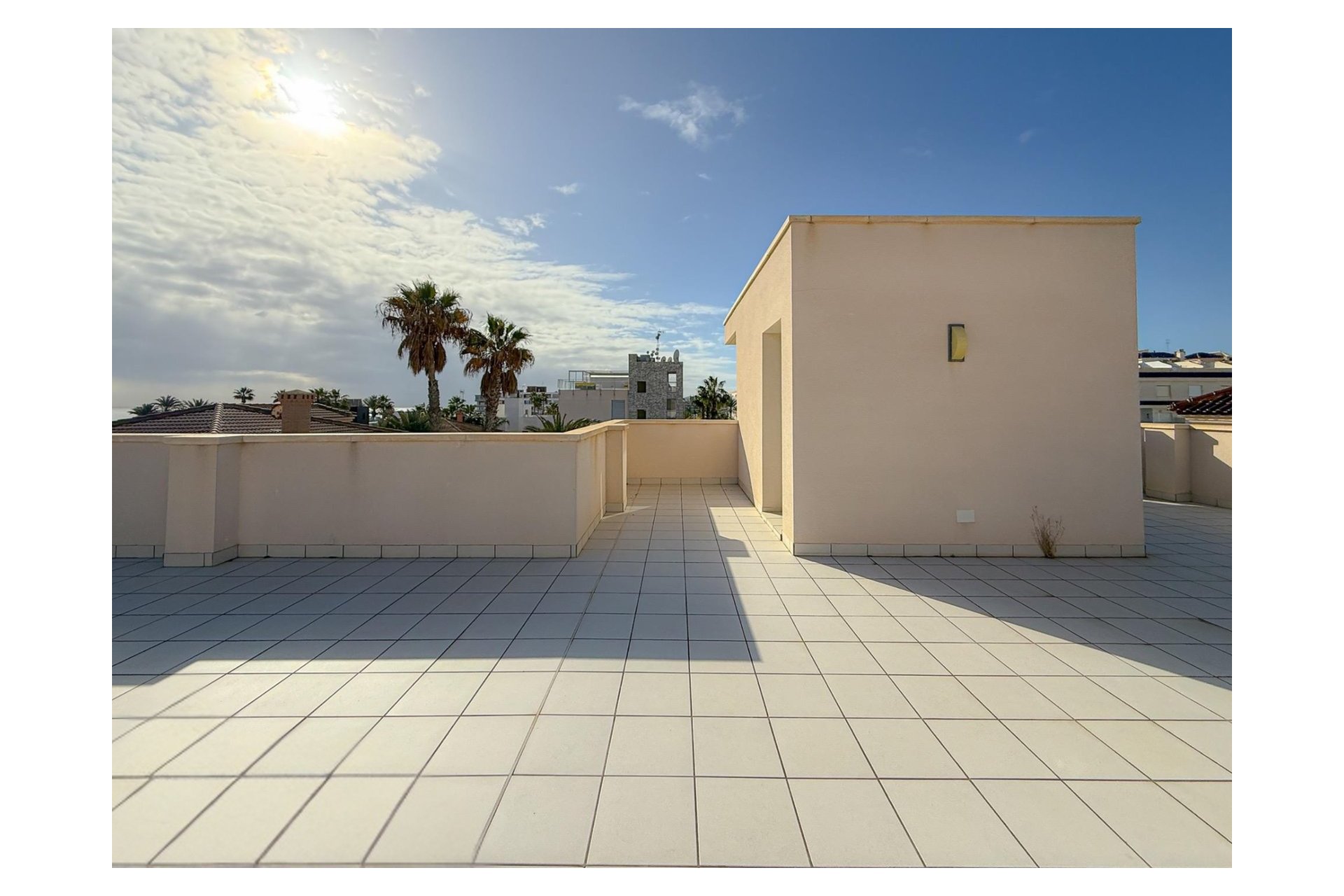 Resale - Villa -
Torrevieja - La veleta