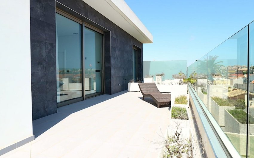 Resale - Villa -
Torrevieja - Los Angeles