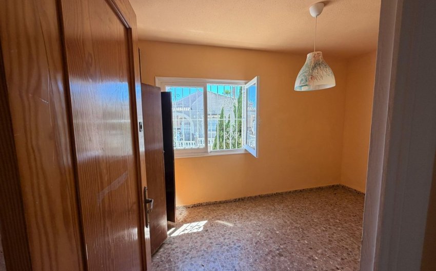 Resale - Villa -
Torrevieja - Los Balcones - Los Altos del Edén