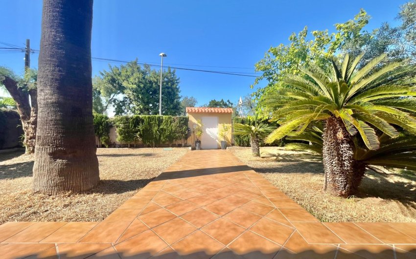 Resale - Villa -
Torrevieja - Los Balcones - Los Altos del Edén