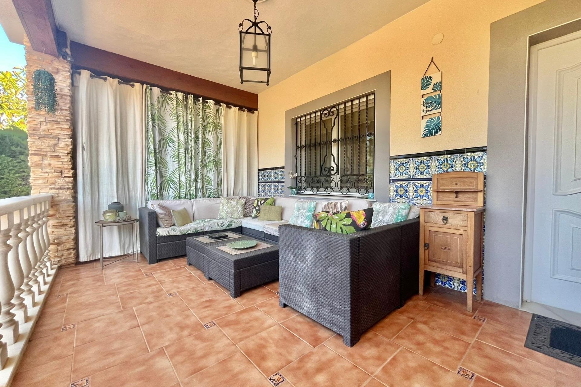 Resale - Villa -
Torrevieja - Los Balcones - Los Altos del Edén