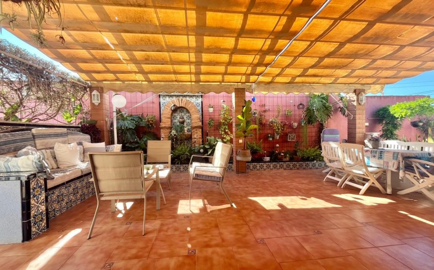 Resale - Villa -
Torrevieja - Los Balcones - Los Altos del Edén
