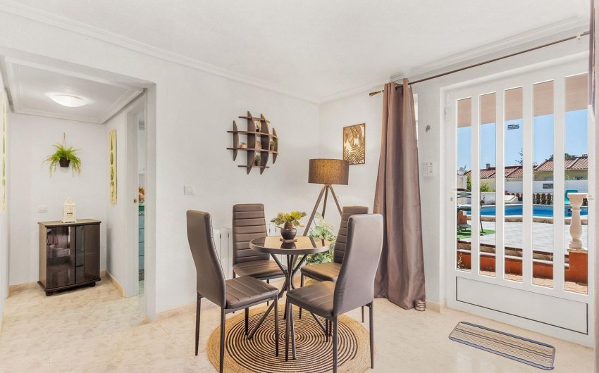 Resale - Villa -
Torrevieja - Los Balcones - Los Altos del Edén