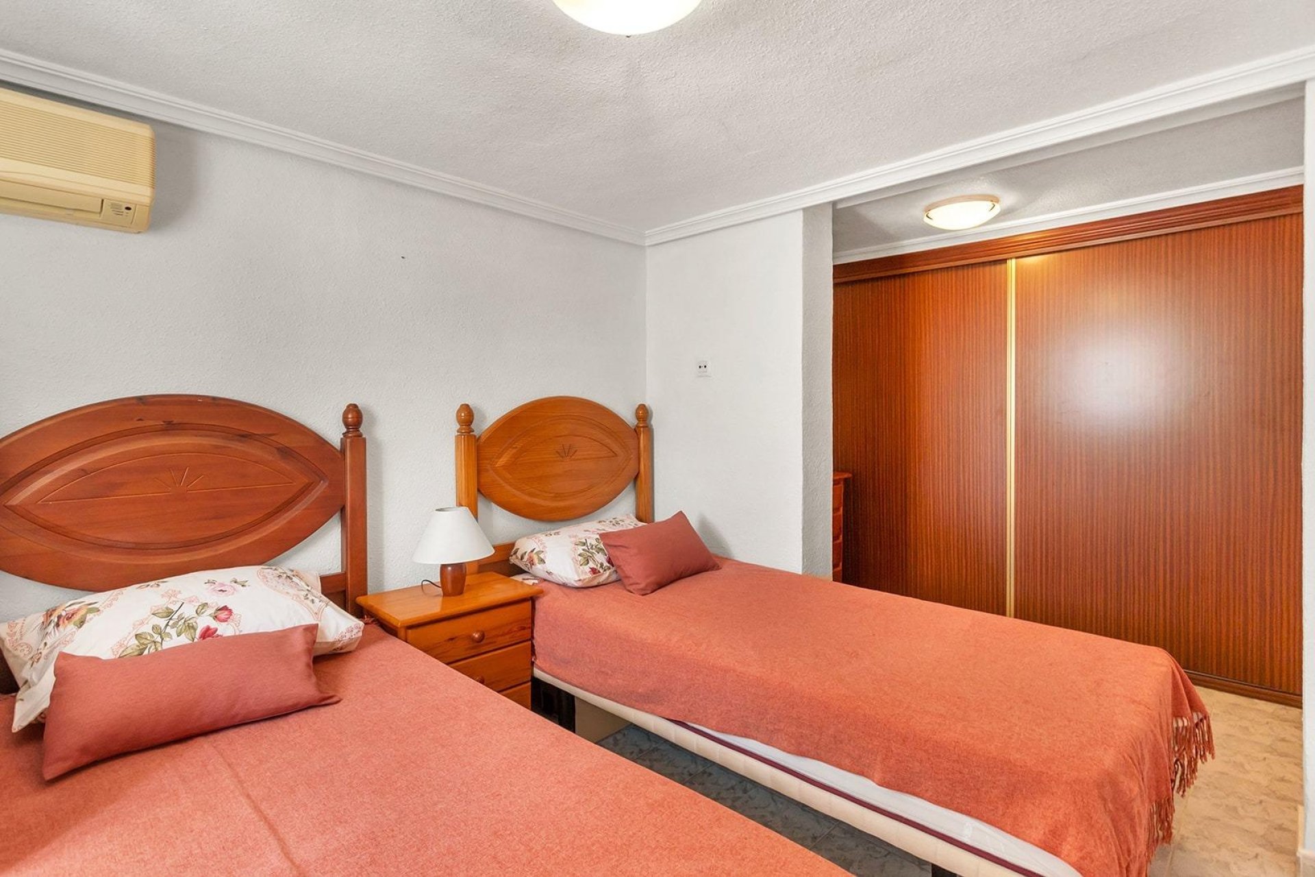 Resale - Villa -
Torrevieja - Los Balcones - Los Altos del Edén