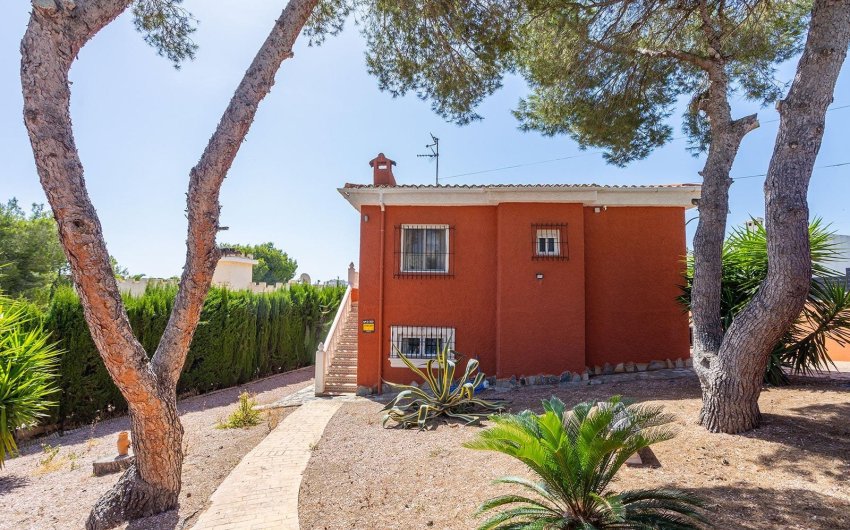 Resale - Villa -
Torrevieja - Los Balcones - Los Altos del Edén