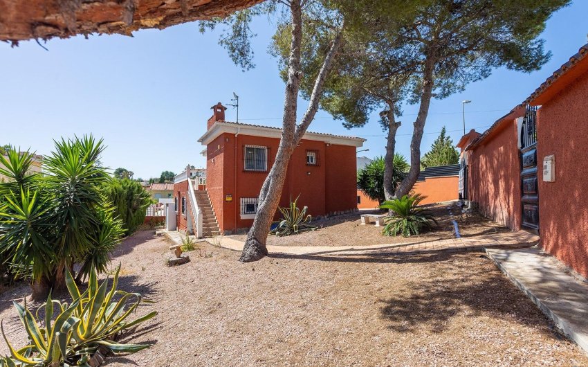 Resale - Villa -
Torrevieja - Los Balcones - Los Altos del Edén