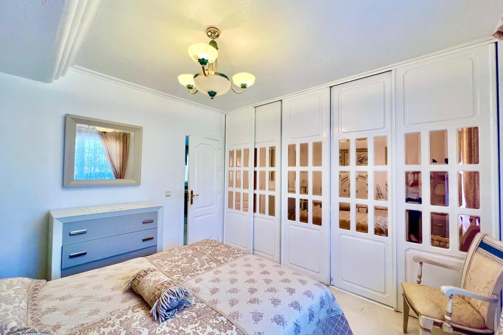 Resale - Villa -
Torrevieja - Los Balcones - Los Altos del Edén