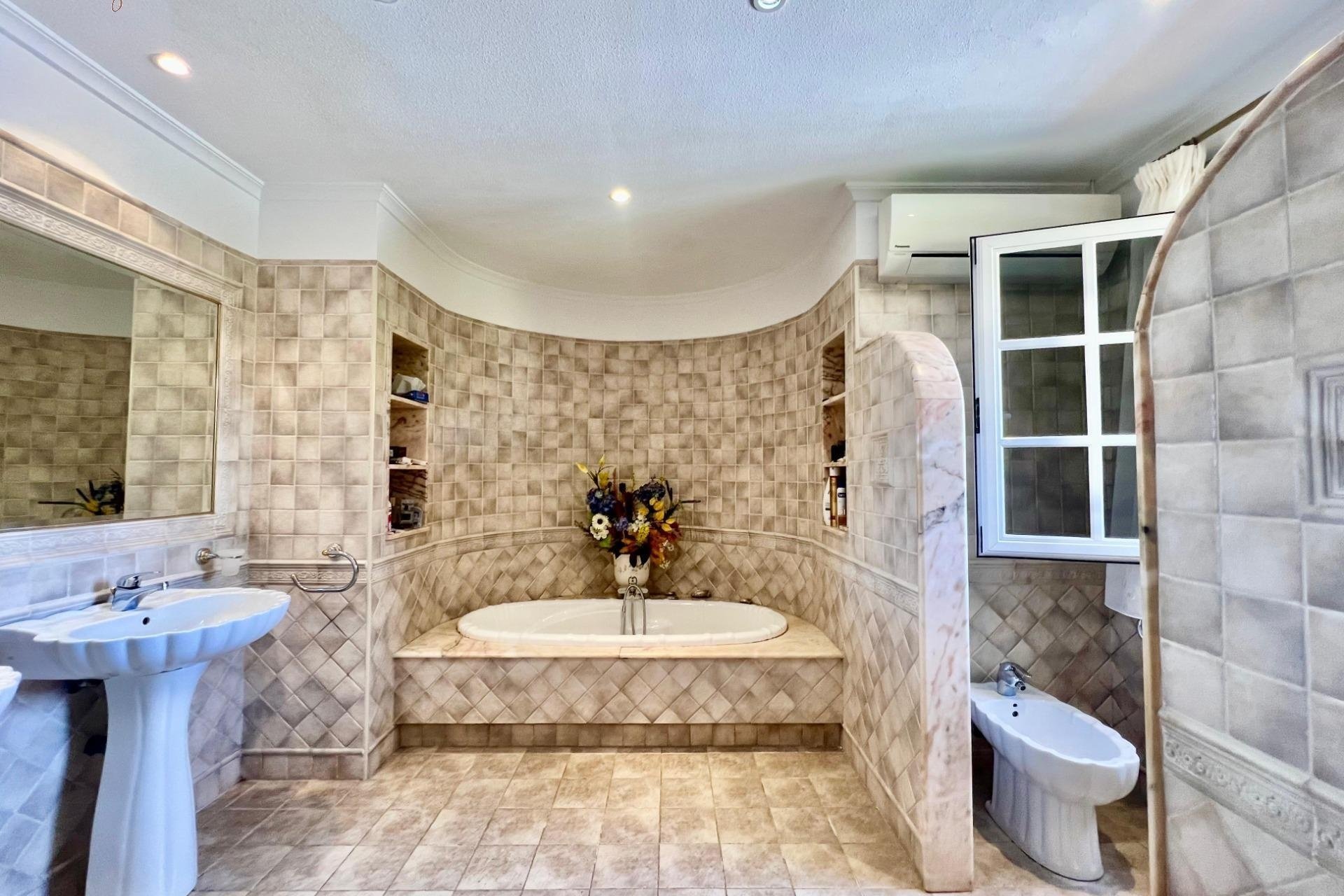 Resale - Villa -
Torrevieja - Los Balcones - Los Altos del Edén