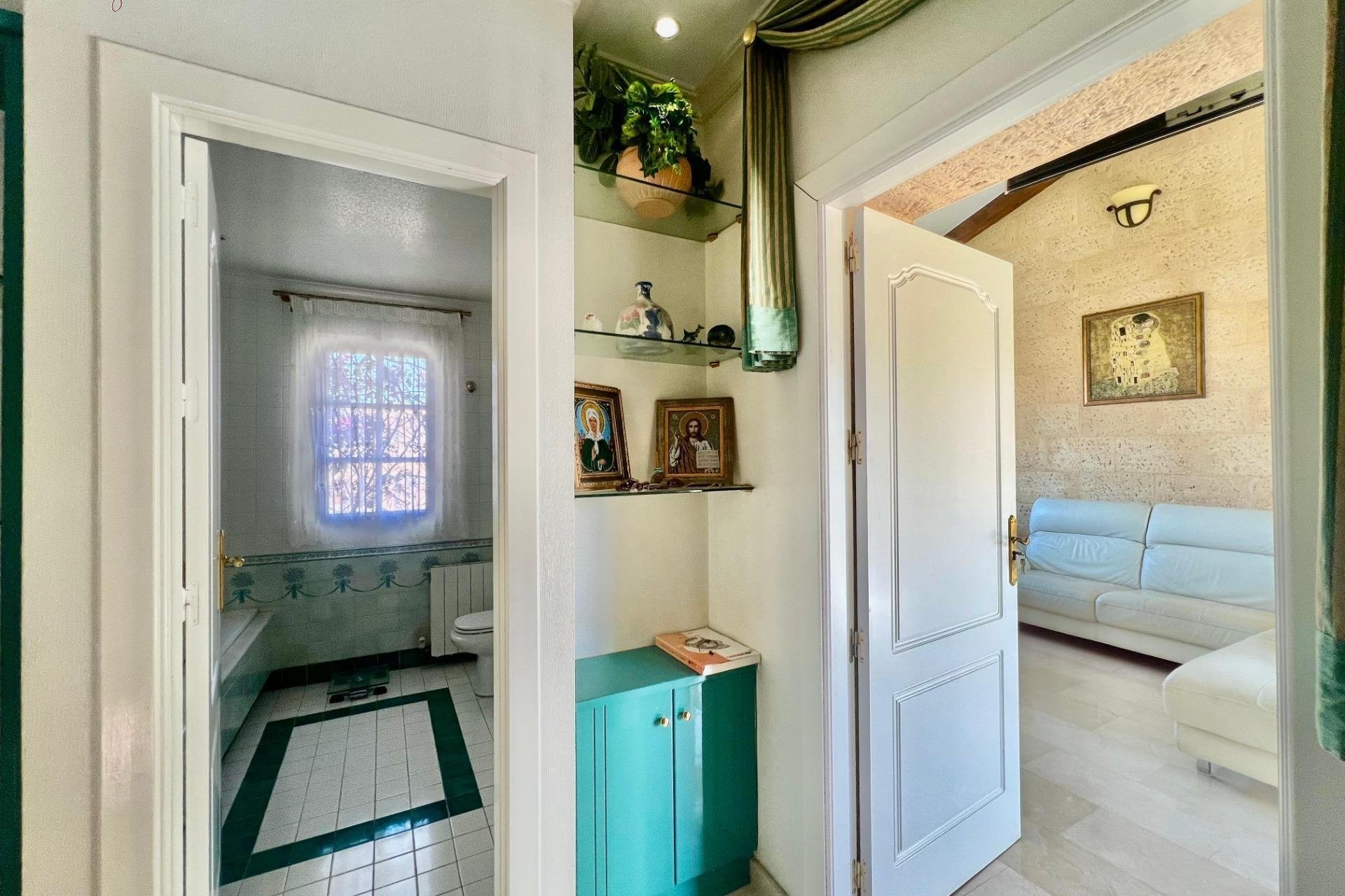 Resale - Villa -
Torrevieja - Los Balcones - Los Altos del Edén