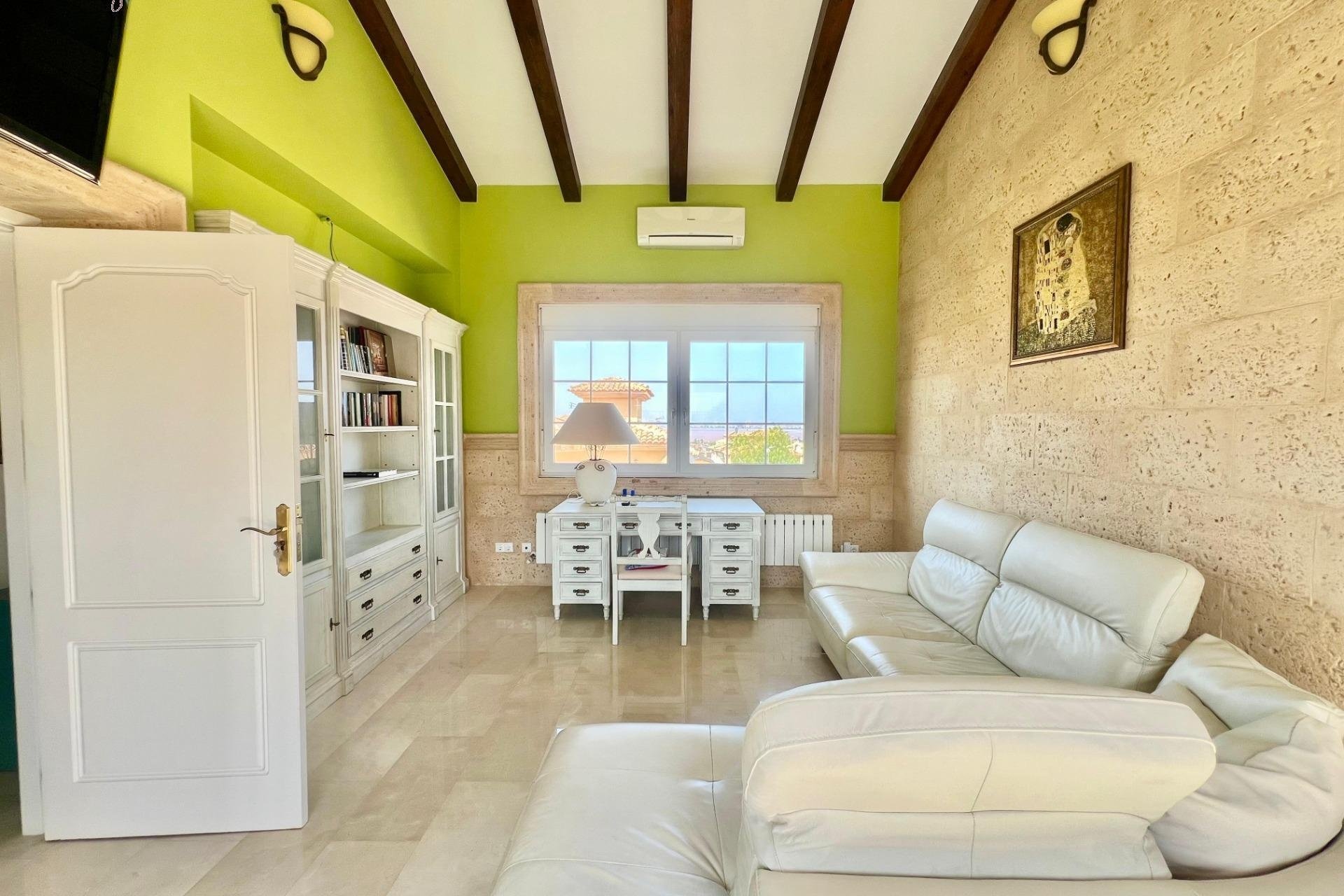 Resale - Villa -
Torrevieja - Los Balcones - Los Altos del Edén