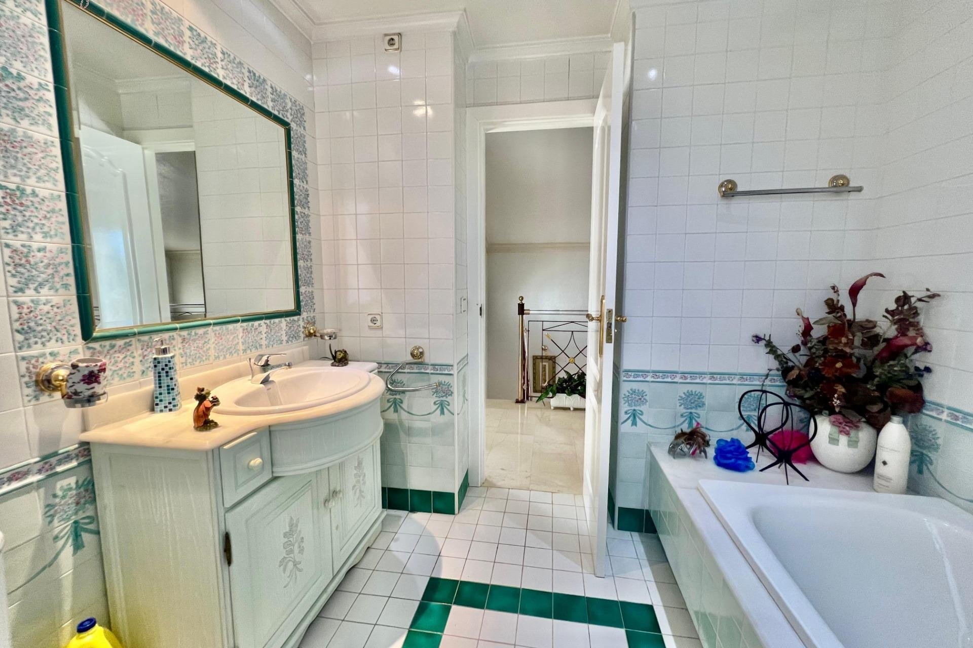Resale - Villa -
Torrevieja - Los Balcones - Los Altos del Edén