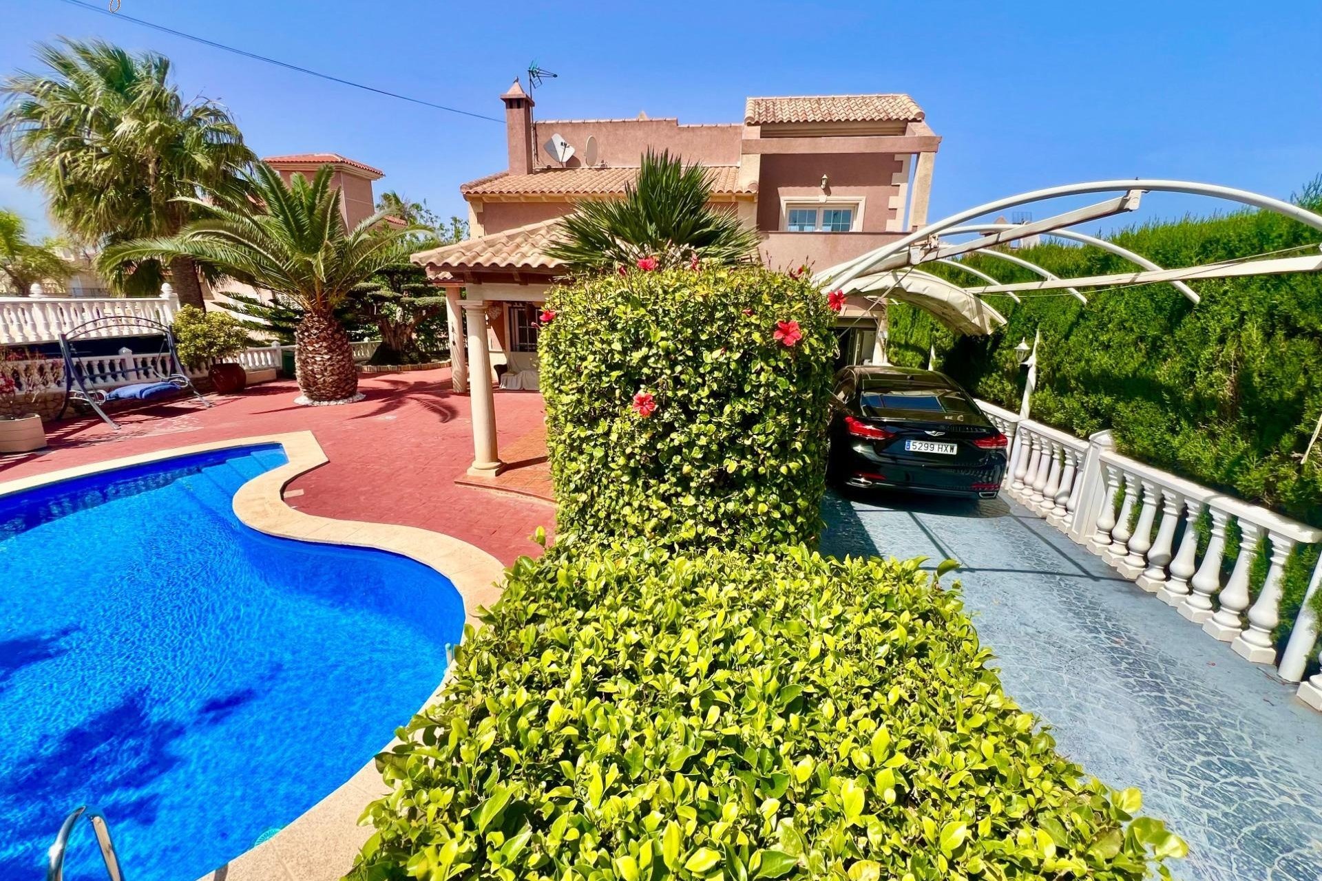 Resale - Villa -
Torrevieja - Los Balcones - Los Altos del Edén