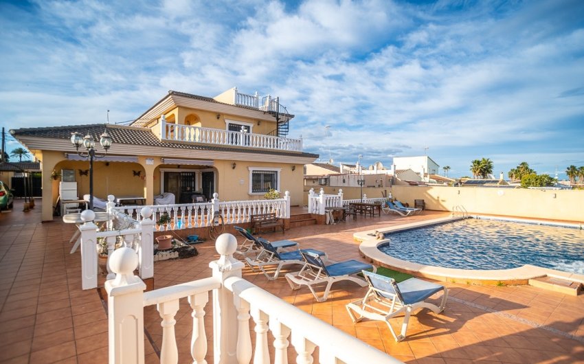 Resale - Villa -
Torrevieja - LOS BALCONES - LOS ALTOS