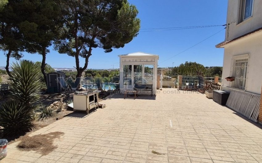 Resale - Villa -
Torrevieja - Los Balcones