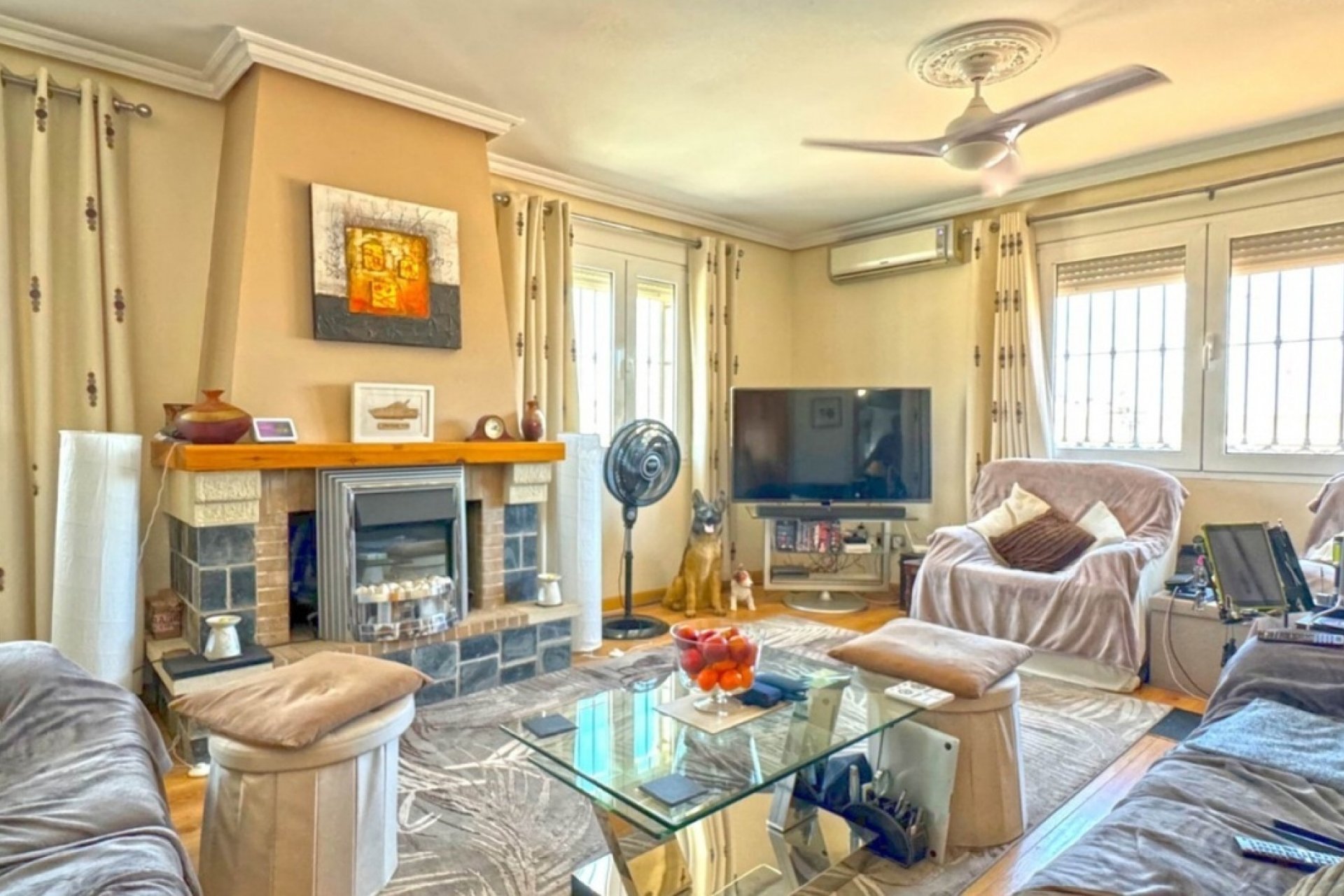 Resale - Villa -
Torrevieja - Los Balcones