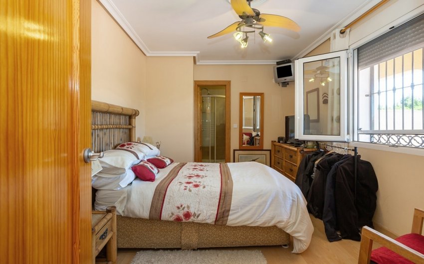 Resale - Villa -
Torrevieja - Los Balcones