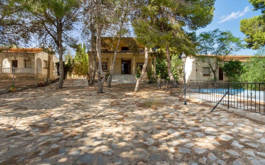Resale - Villa -
Torrevieja - Los Balcones