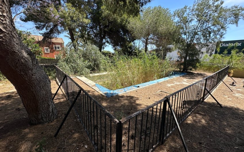 Resale - Villa -
Torrevieja - Los Balcones