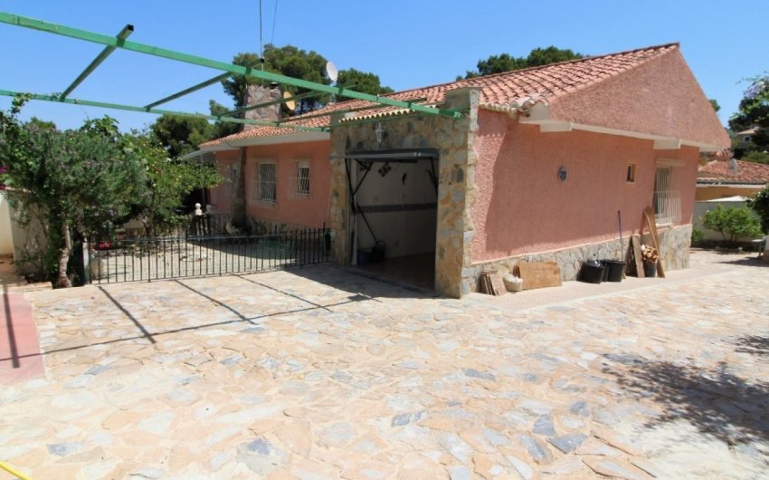 Resale - Villa -
Torrevieja - Los Balcones