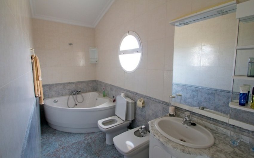 Resale - Villa -
Torrevieja - Los Balcones