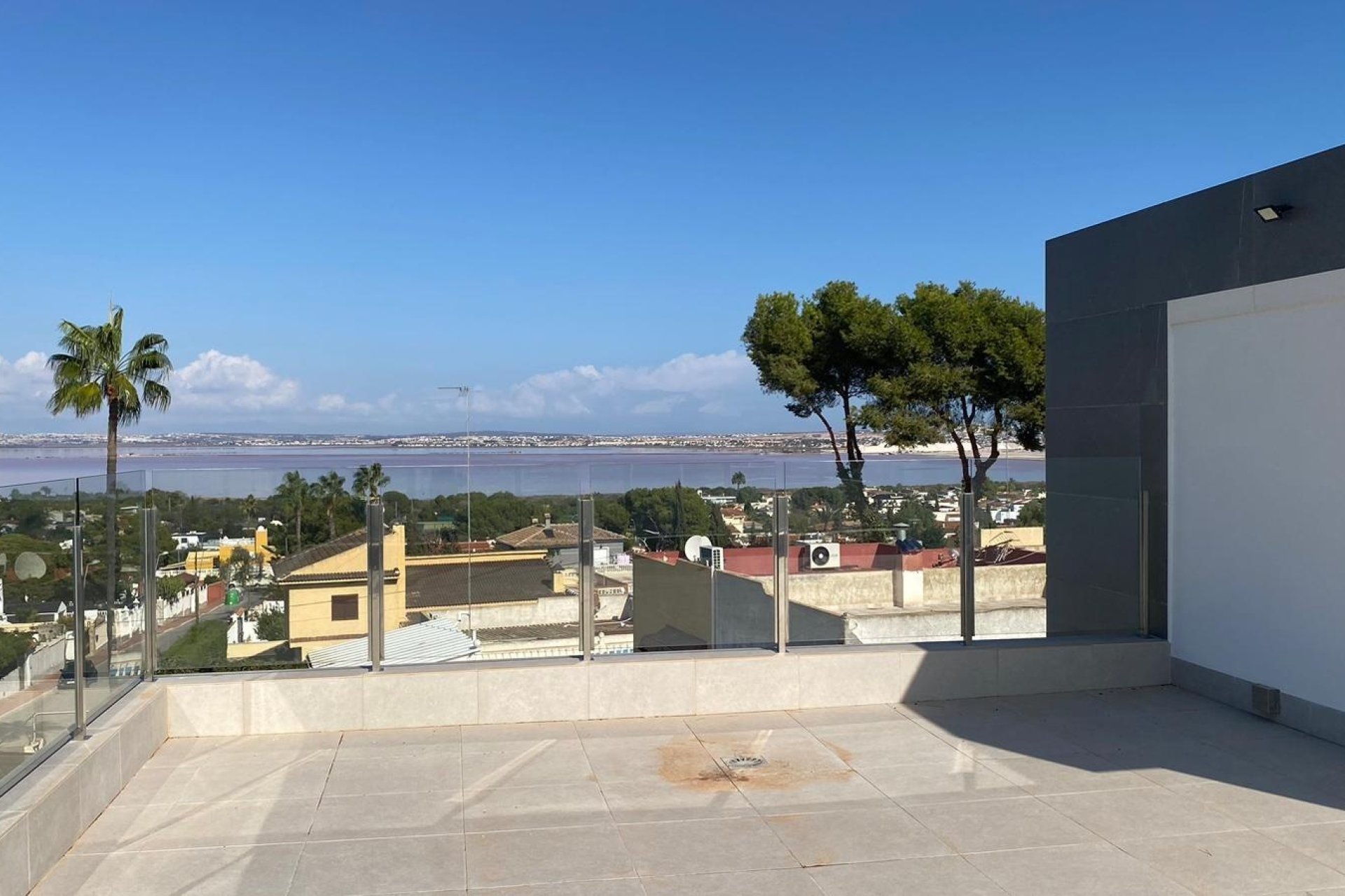 Resale - Villa -
Torrevieja - Los Balcones