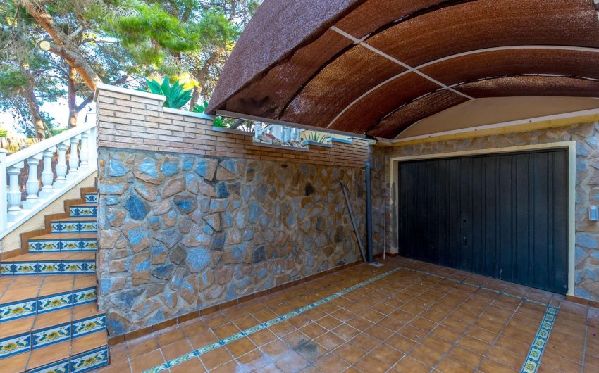 Resale - Villa -
Torrevieja - Los Balcones