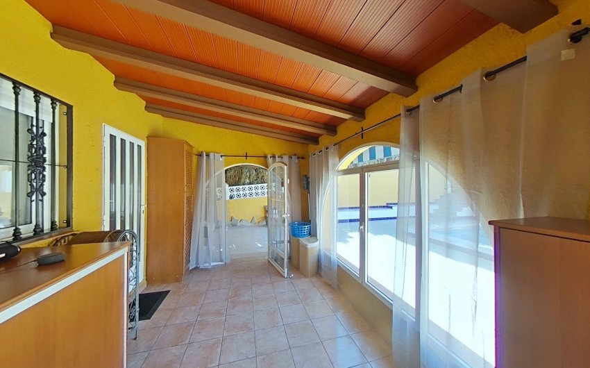 Resale - Villa -
Torrevieja - Los Balcones
