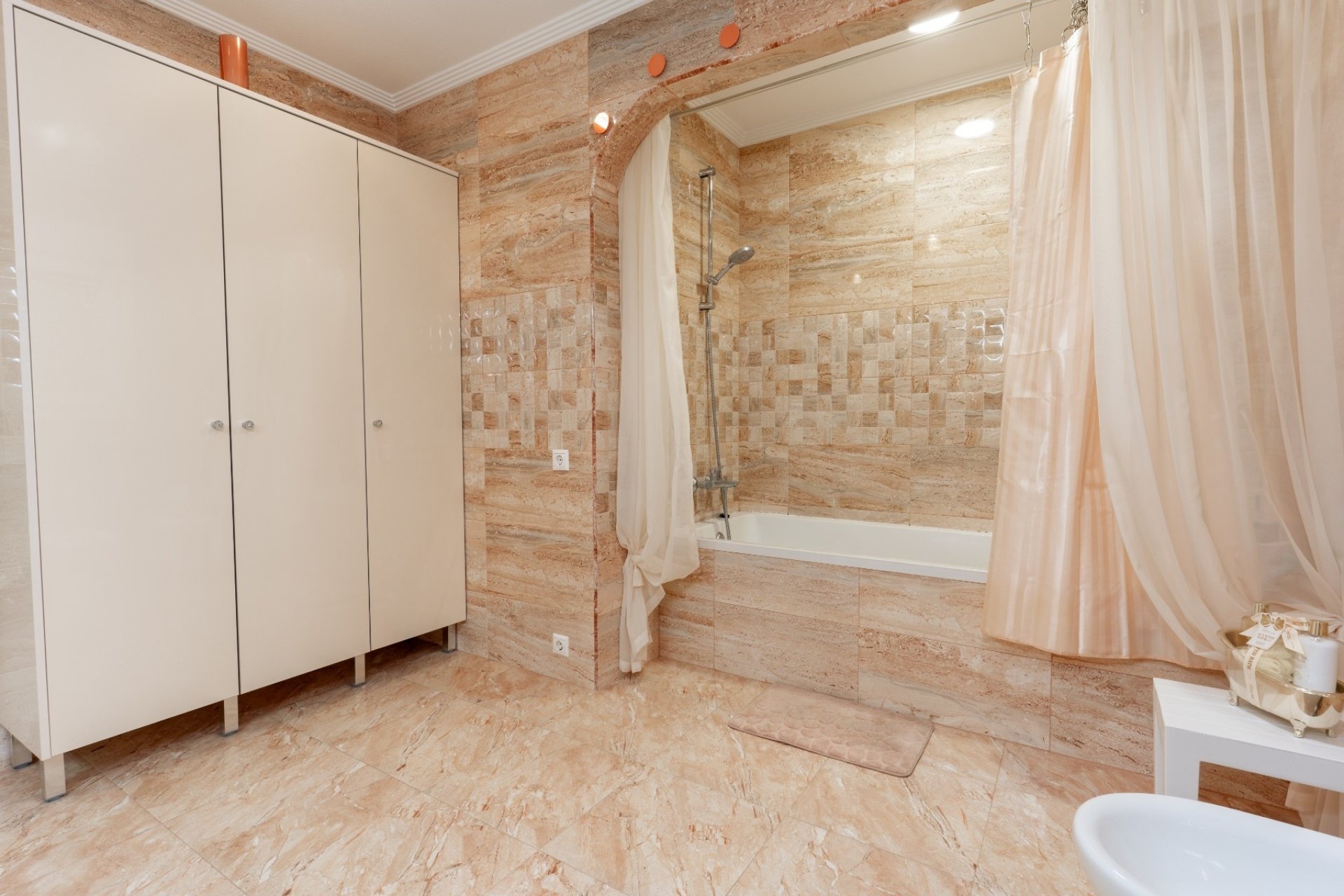 Resale - Villa -
Torrevieja - Los Balcones