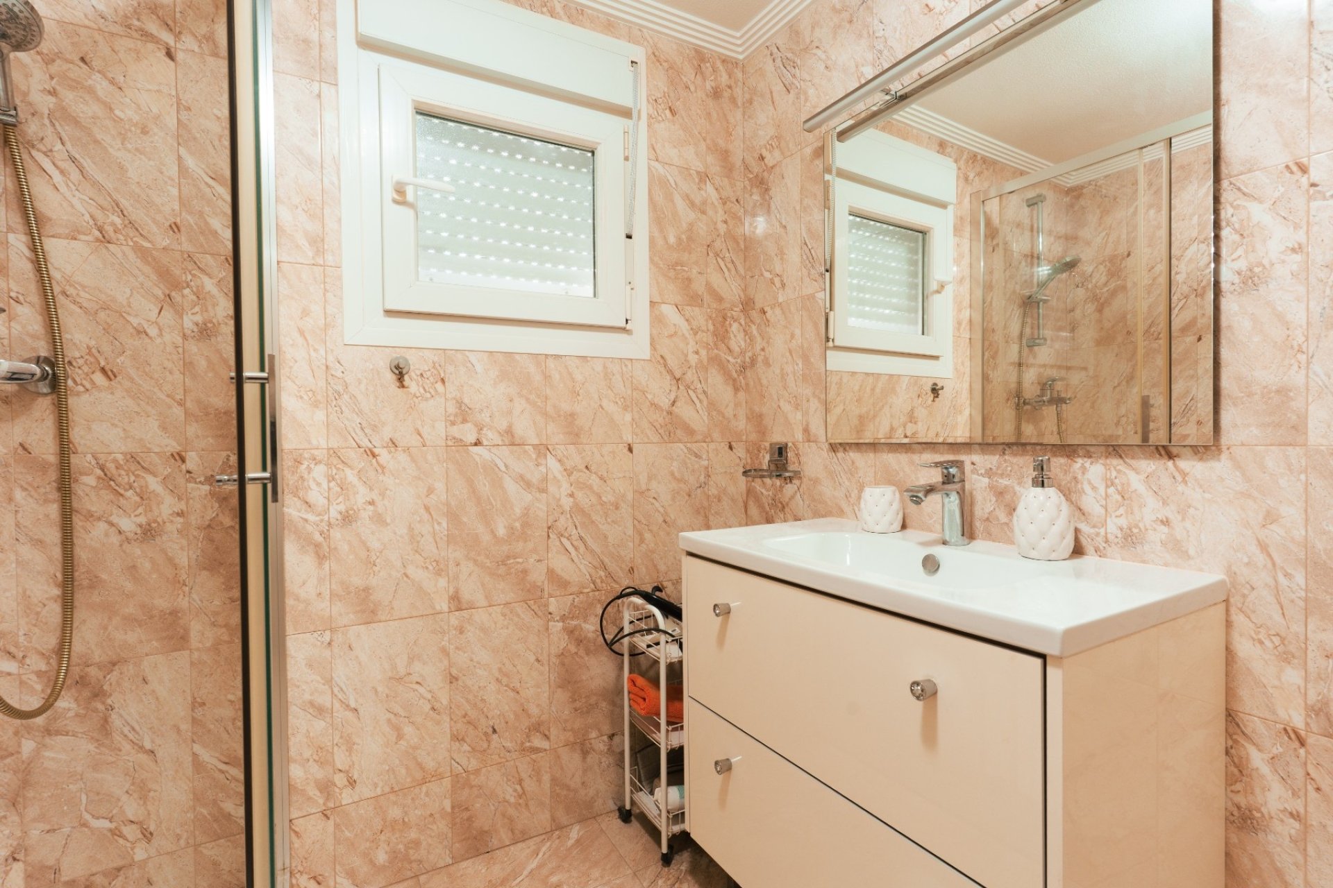 Resale - Villa -
Torrevieja - Los Balcones