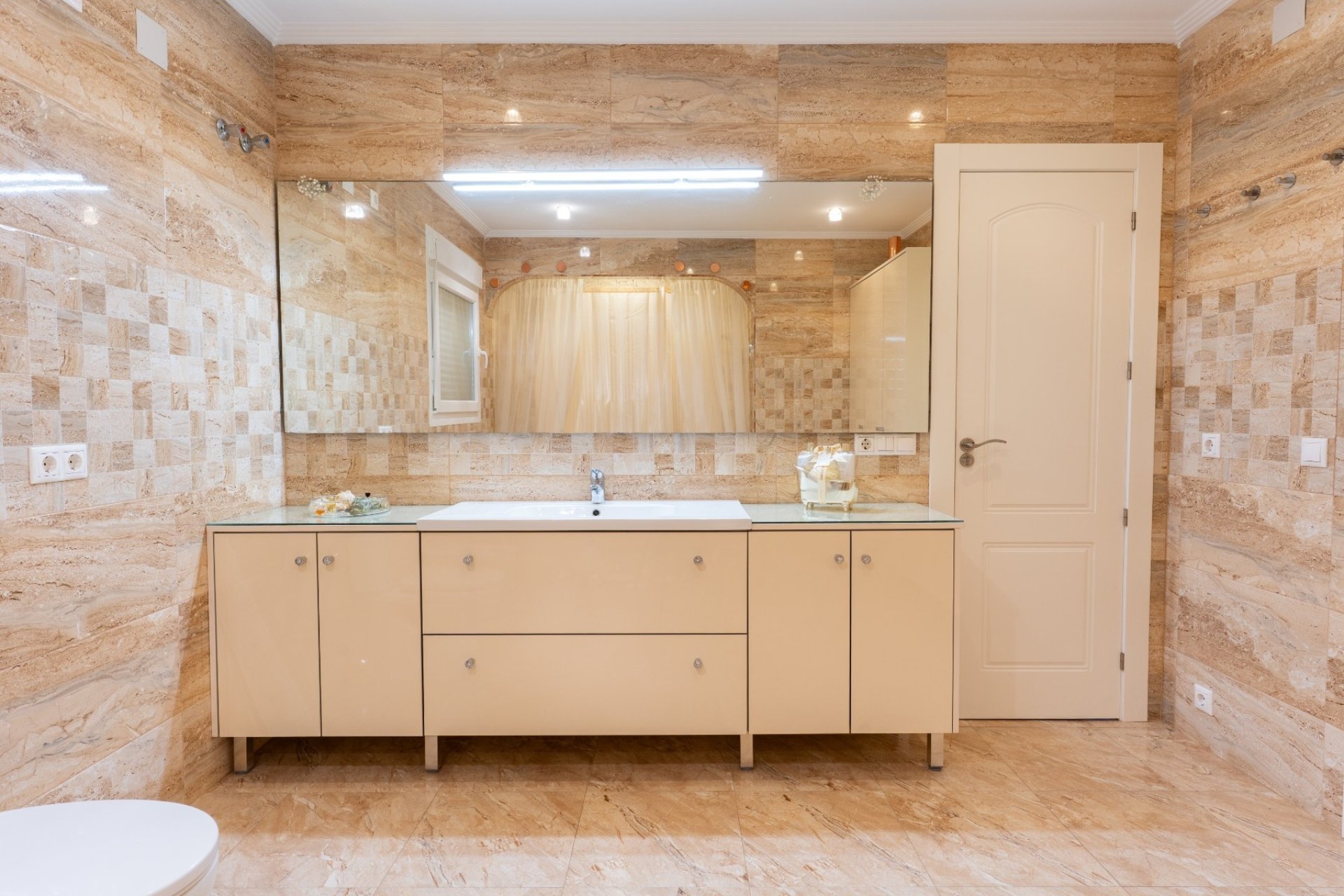 Resale - Villa -
Torrevieja - Los Balcones