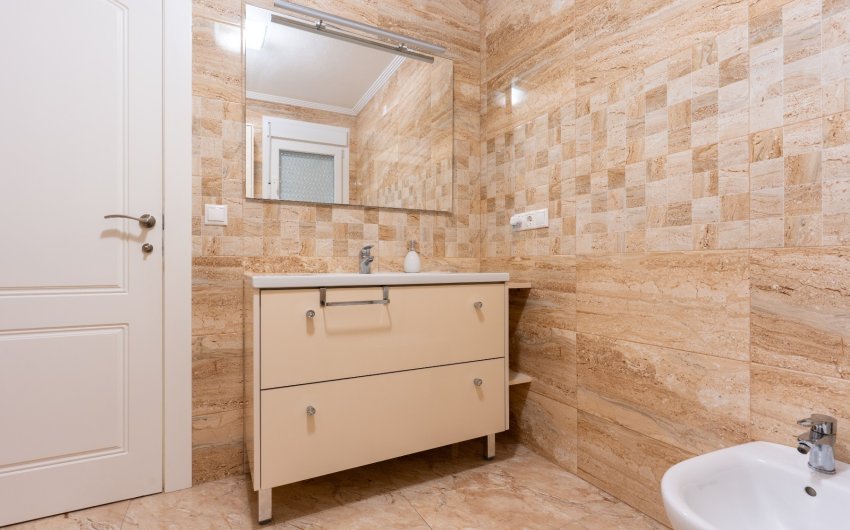 Resale - Villa -
Torrevieja - Los Balcones