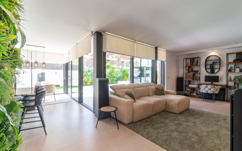 Resale - Villa -
Torrevieja - Los Balcones