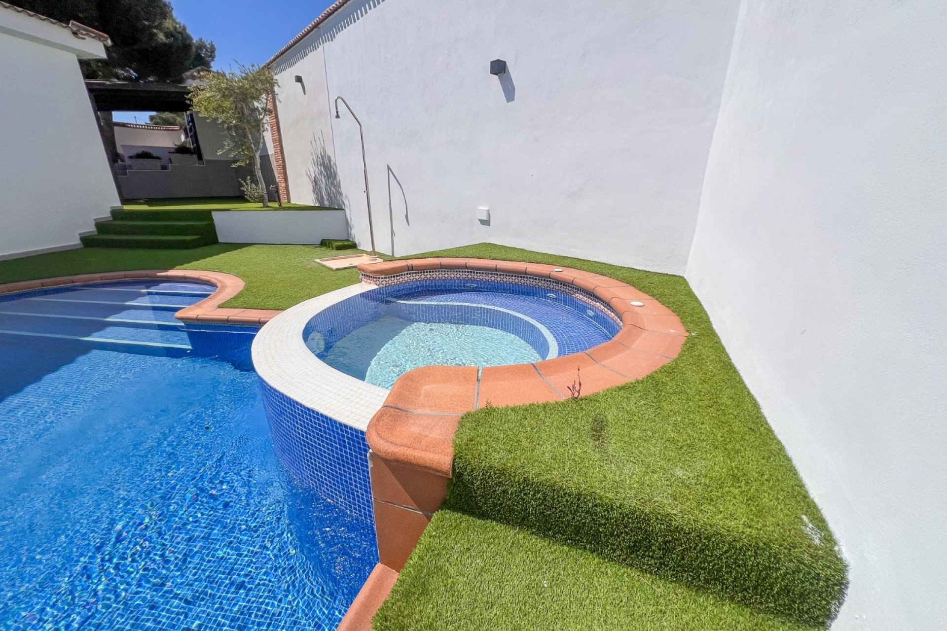 Resale - Villa -
Torrevieja - Los Balcones