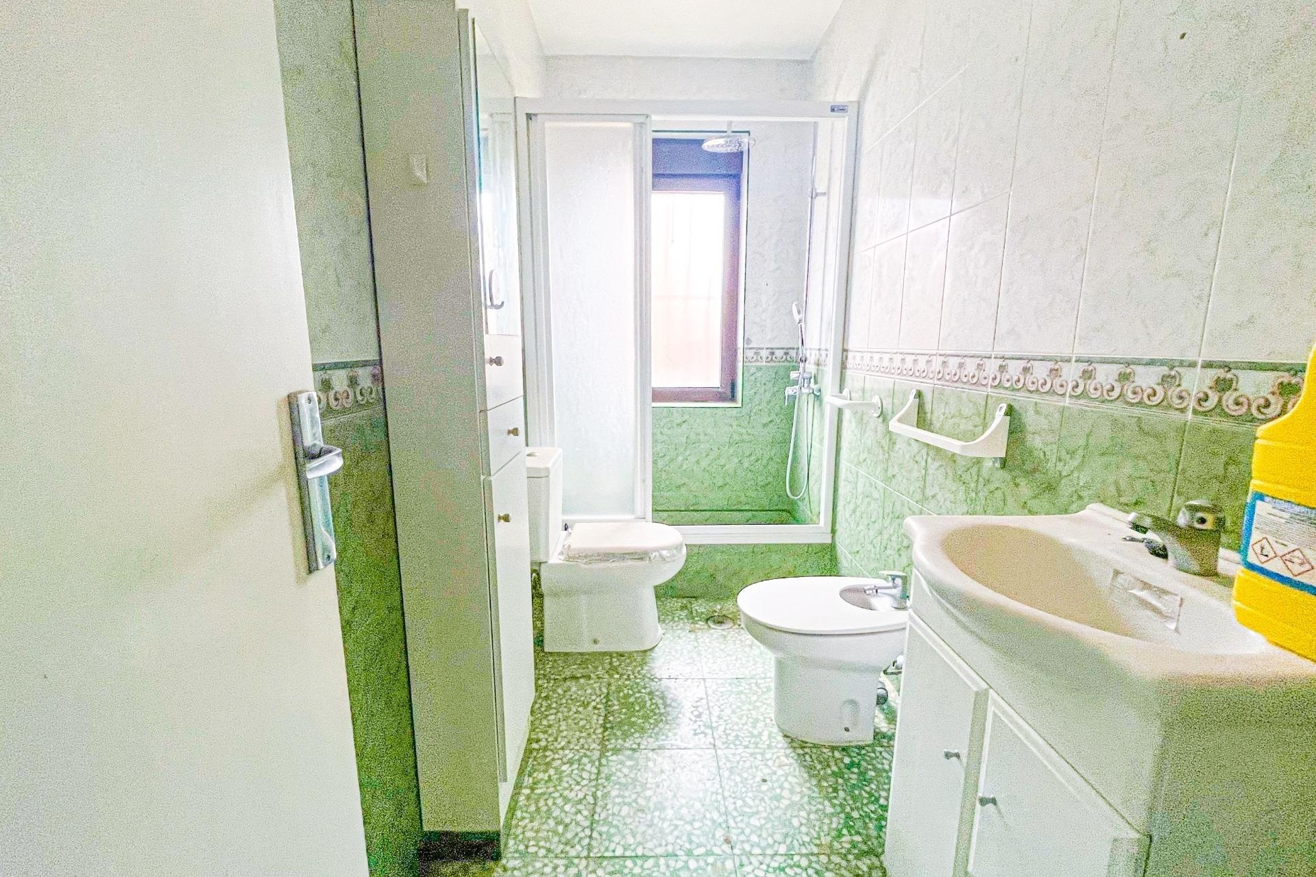 Resale - Villa -
Torrevieja - Los Balcones