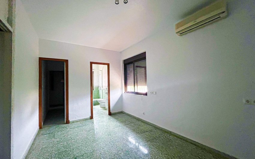 Resale - Villa -
Torrevieja - Los Balcones