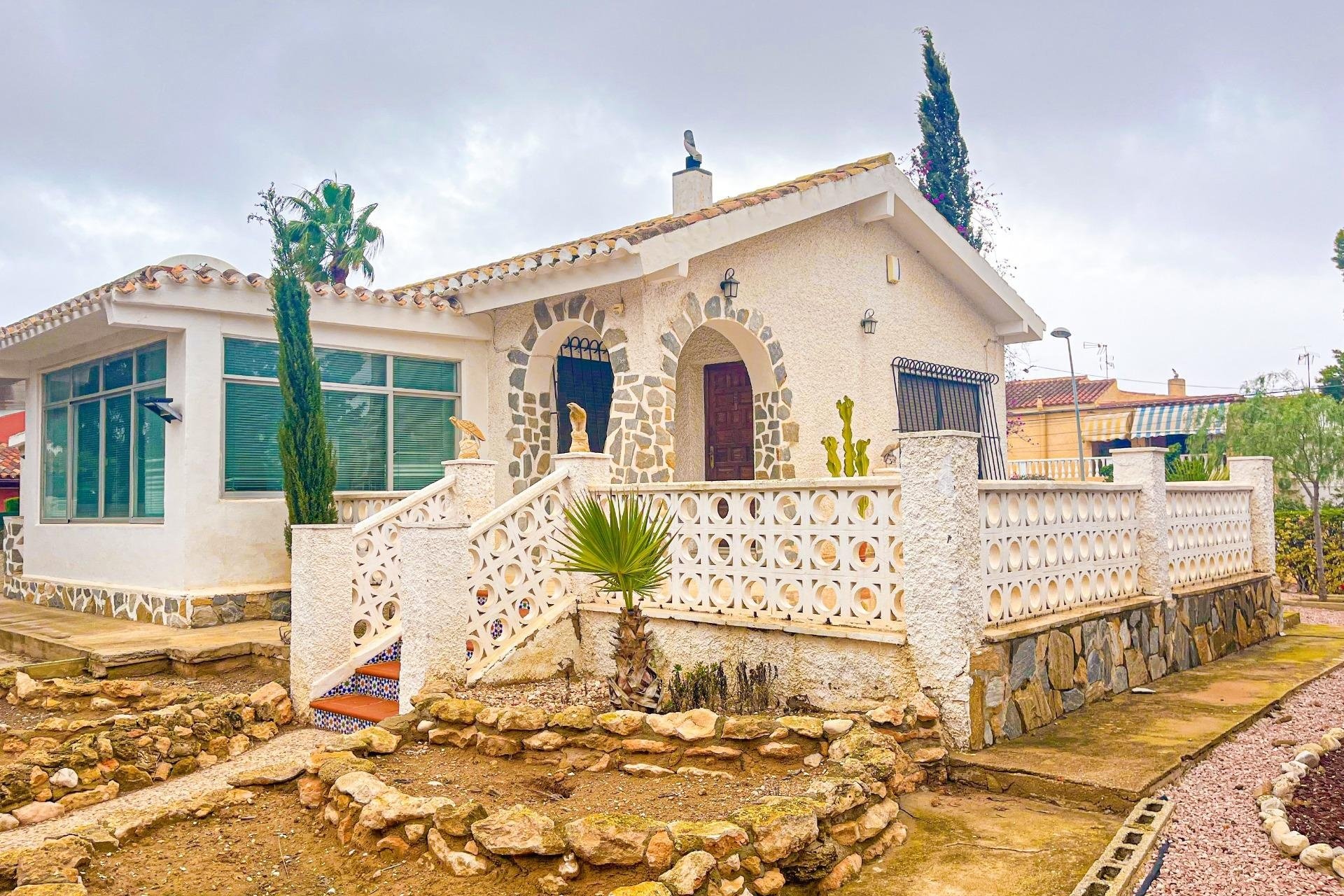 Resale - Villa -
Torrevieja - Los Balcones