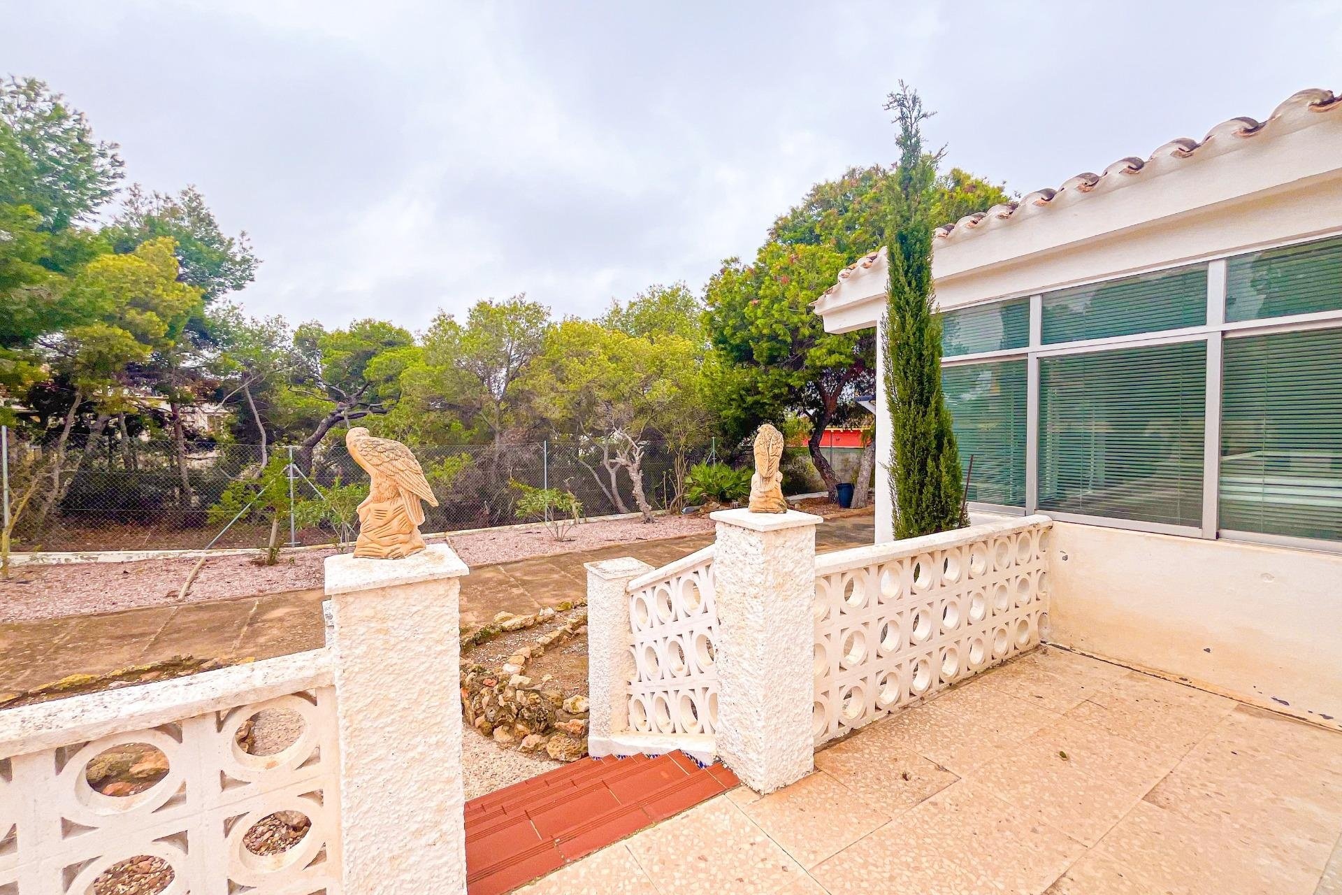 Resale - Villa -
Torrevieja - Los Balcones