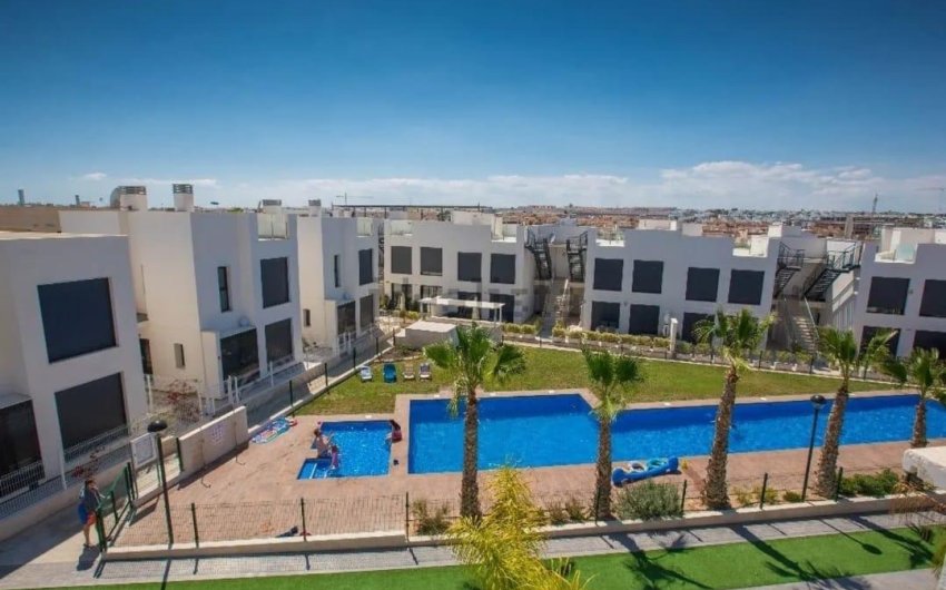 Resale - Villa -
Torrevieja - Punta Prima