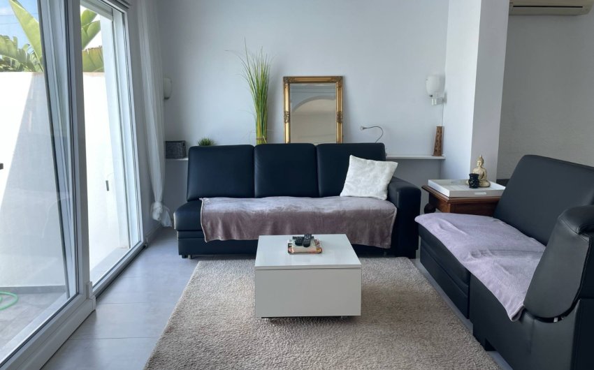 Resale - Villa -
Torrevieja - San Luis