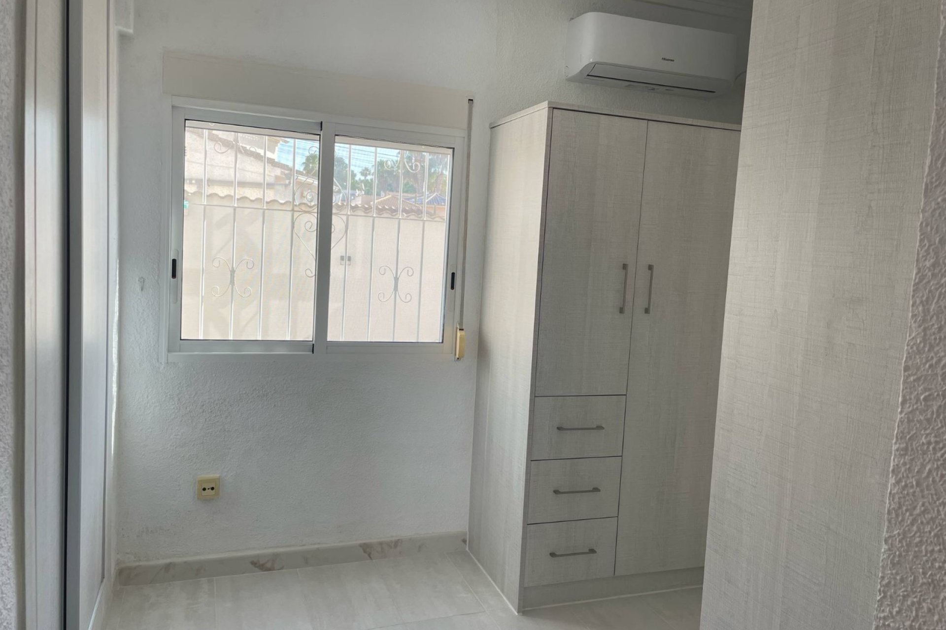 Resale - Villa -
Torrevieja - San Luis