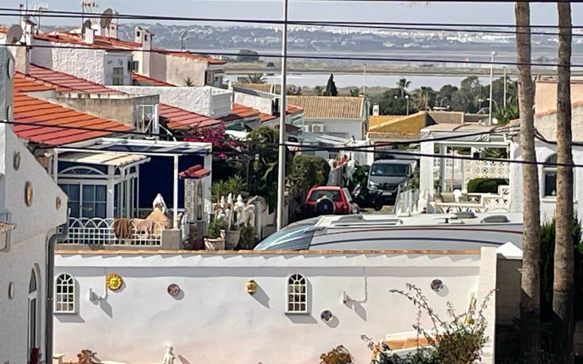 Resale - Villa -
Torrevieja - San Luis