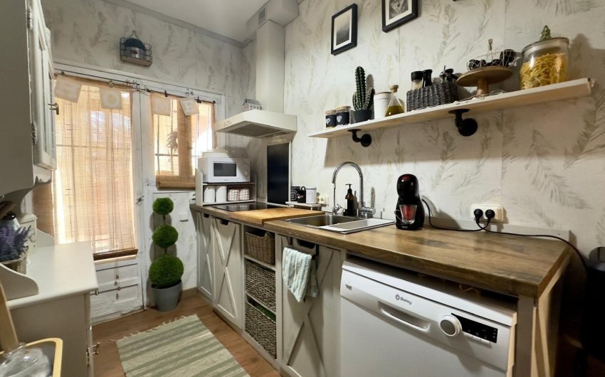 Resale - Villa -
Torrevieja - Torreblanca