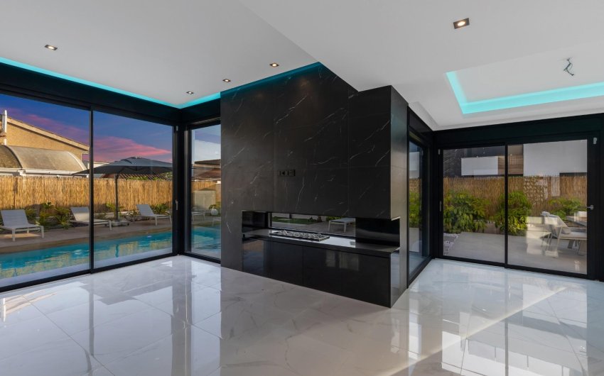 Resale - Villa -
Torrevieja - Torreta Florida