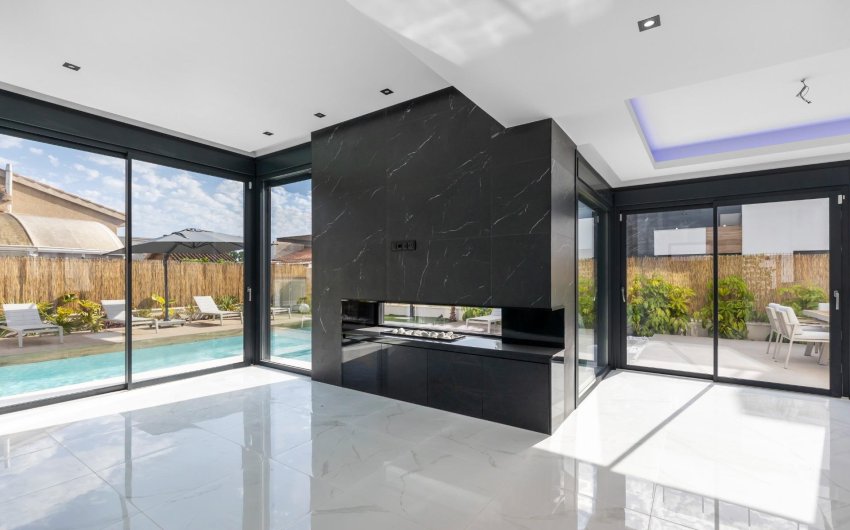 Resale - Villa -
Torrevieja - Torreta Florida