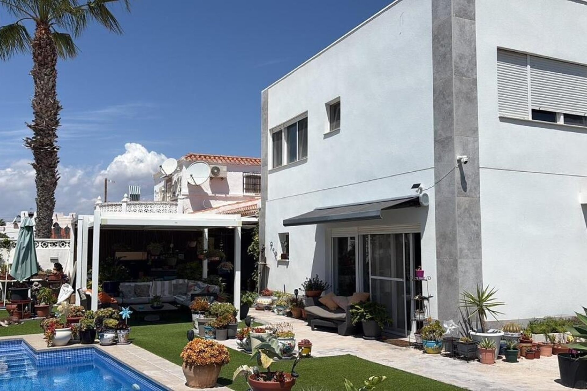 Resale - Villa -
Torrevieja - Torreta Florida