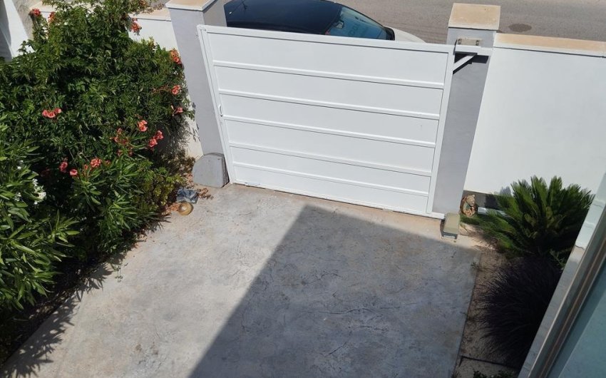 Resale - Villa -
Torrevieja - Torreta Florida