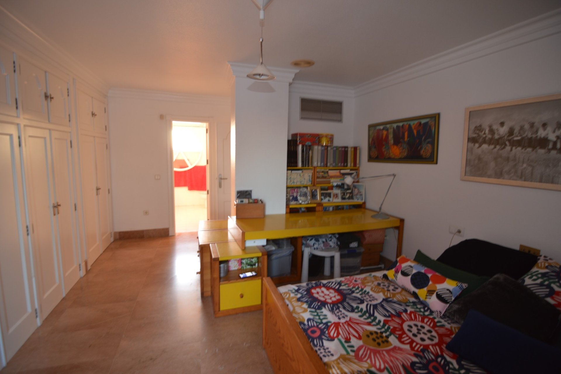 Resale - Villa -
Torrevieja - Torreta