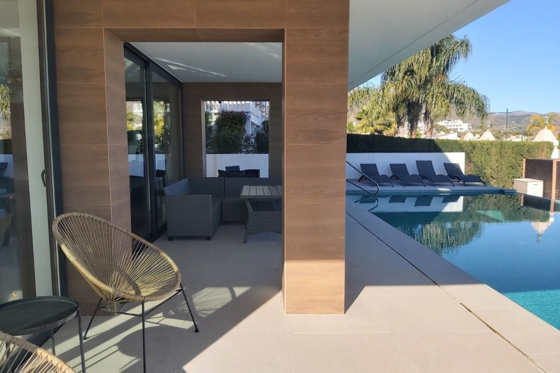 Resale - Villa -
Valle Romano Golf - Inland